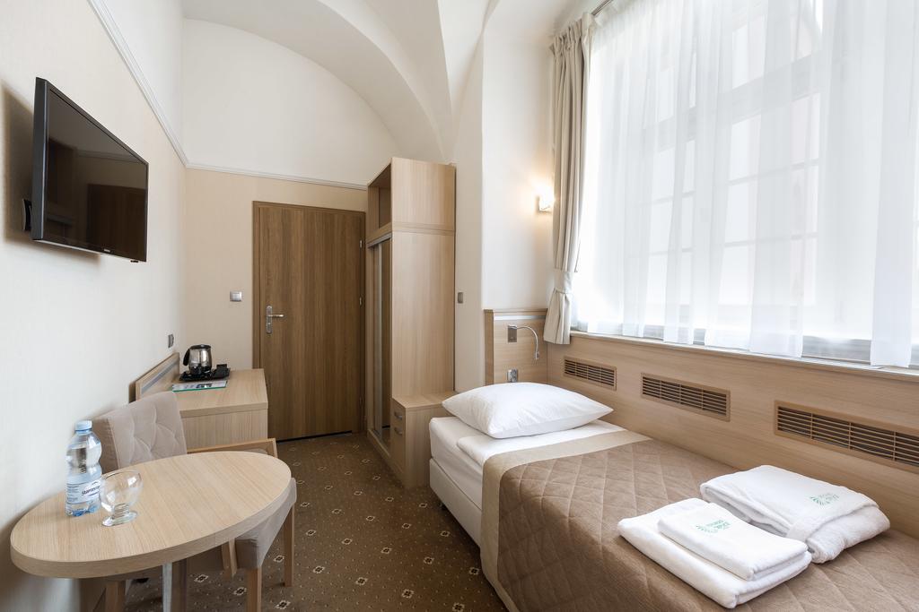 Dlugi Dom Hotel Jelenia Gora Exterior photo