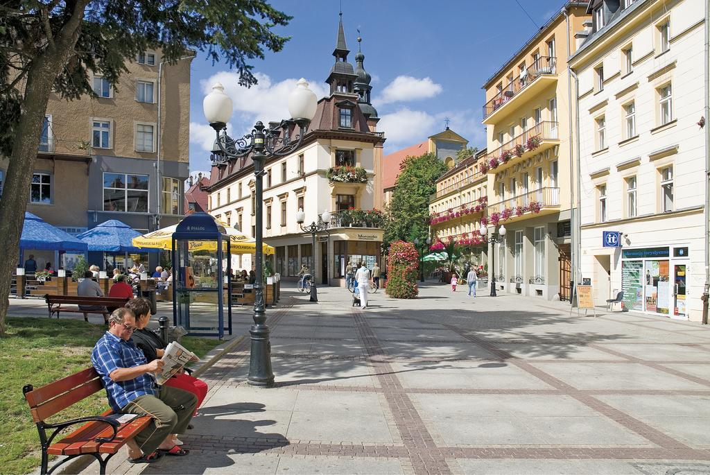 Dlugi Dom Hotel Jelenia Gora Exterior photo
